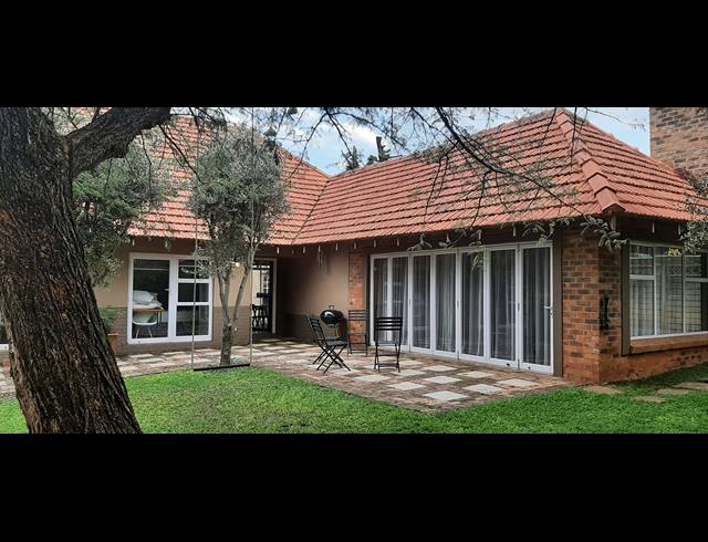 3 bed property to rent in LINDEN